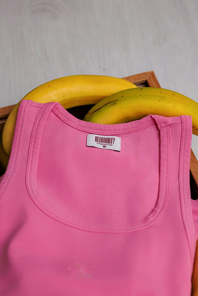THE ESSENTIAL PINK
